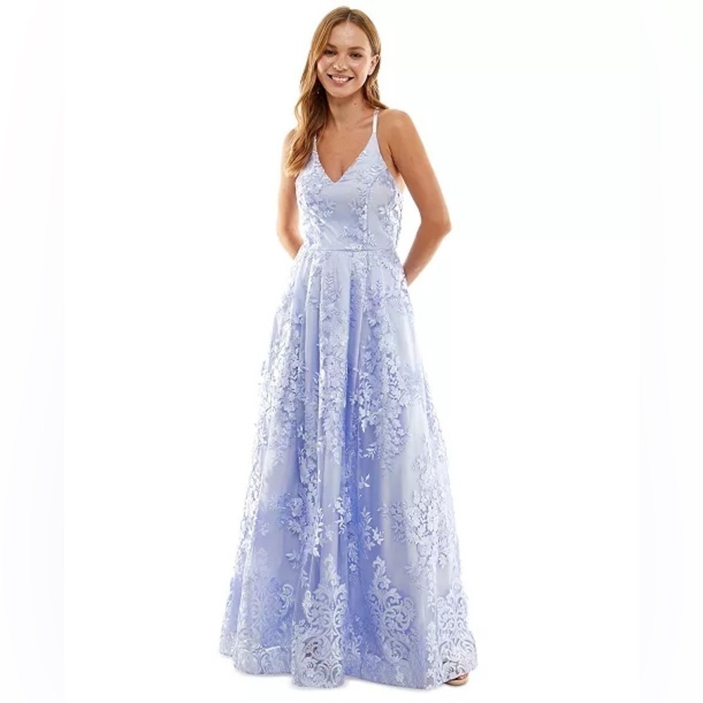 BCX Juniors' Floral Embroidered Gown, evening dress size 5, lavender